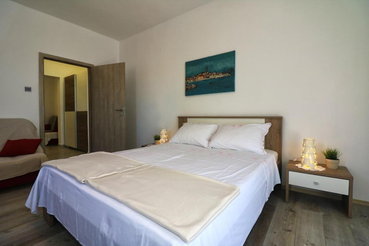 Apartmani Mikin Betina (Sibenik-Knin) Exterior foto