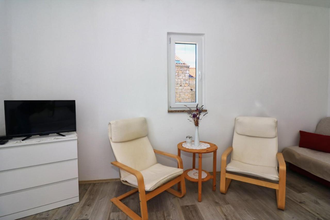 Apartmani Mikin Betina (Sibenik-Knin) Exterior foto