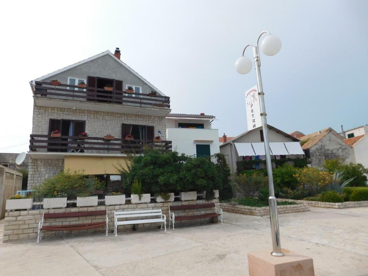 Apartmani Mikin Betina (Sibenik-Knin) Exterior foto
