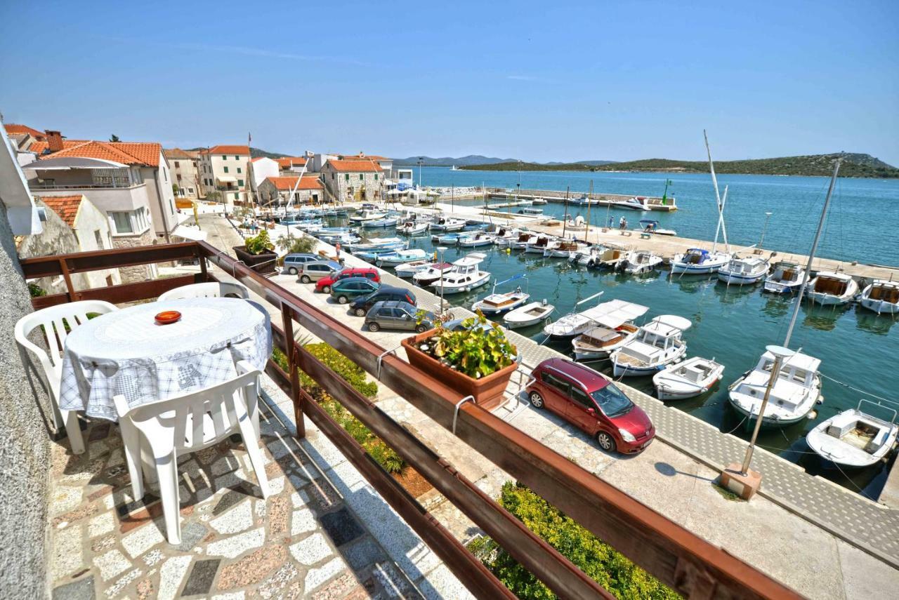 Apartmani Mikin Betina (Sibenik-Knin) Exterior foto