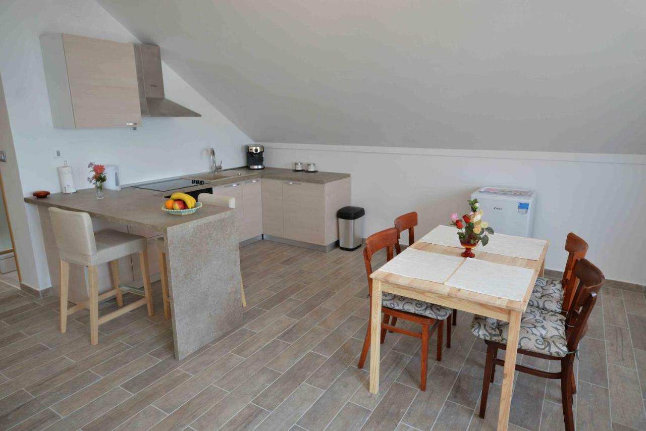 Apartmani Mikin Betina (Sibenik-Knin) Exterior foto