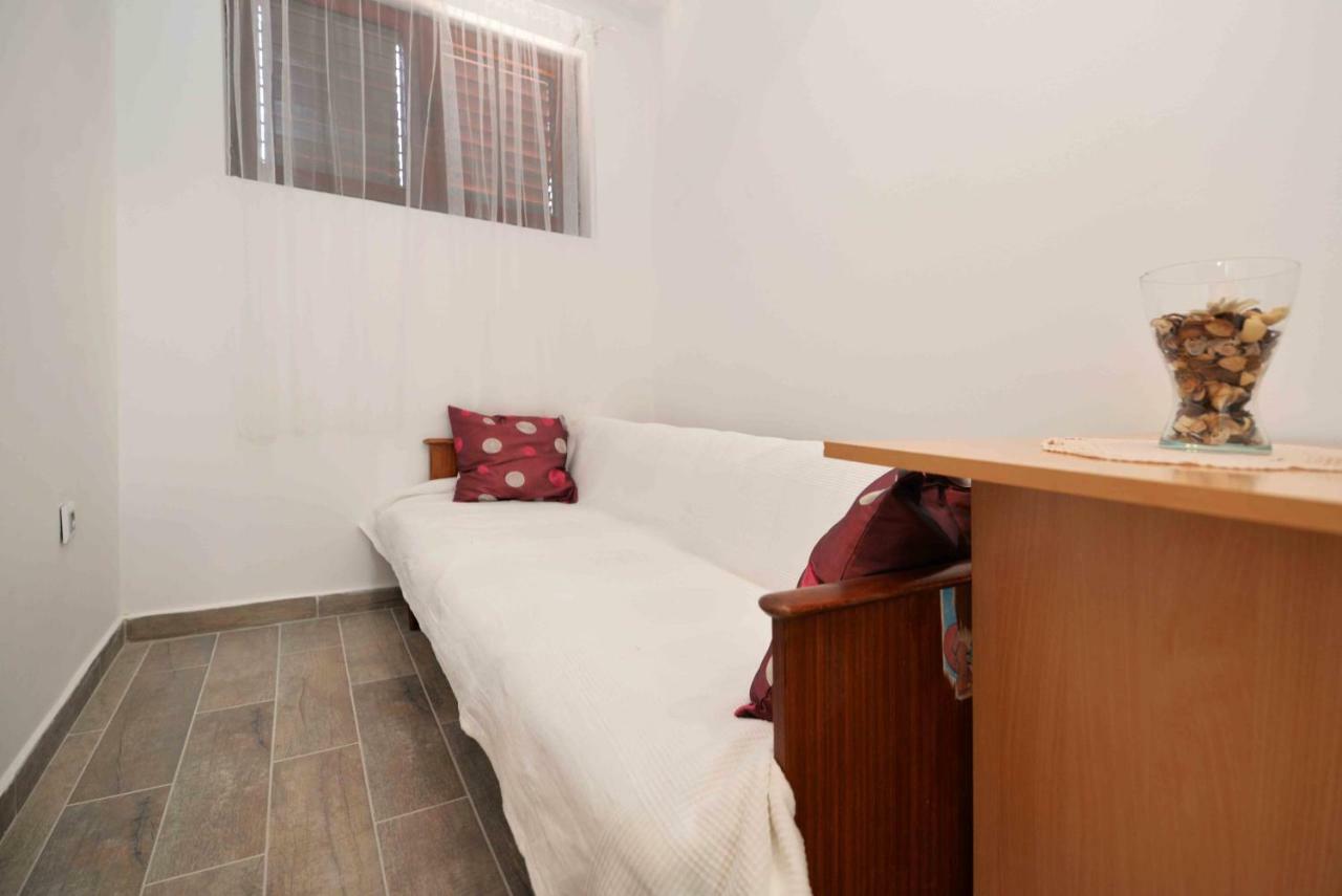 Apartmani Mikin Betina (Sibenik-Knin) Exterior foto