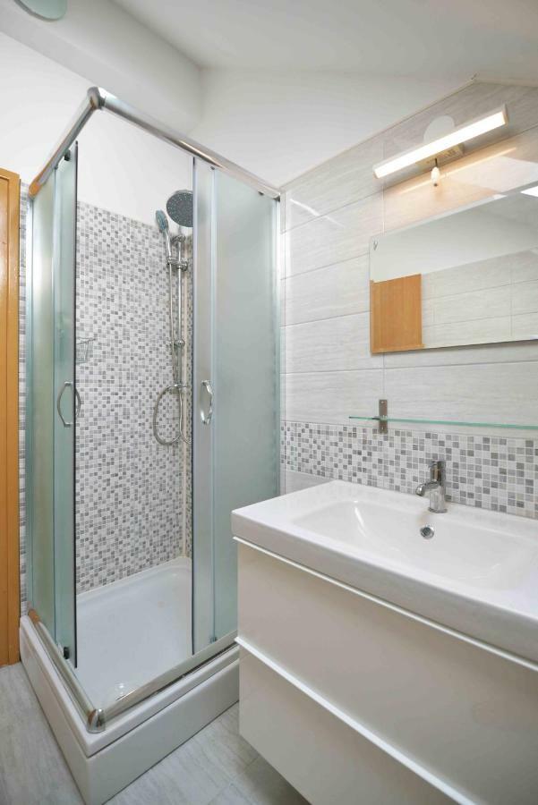 Apartmani Mikin Betina (Sibenik-Knin) Exterior foto